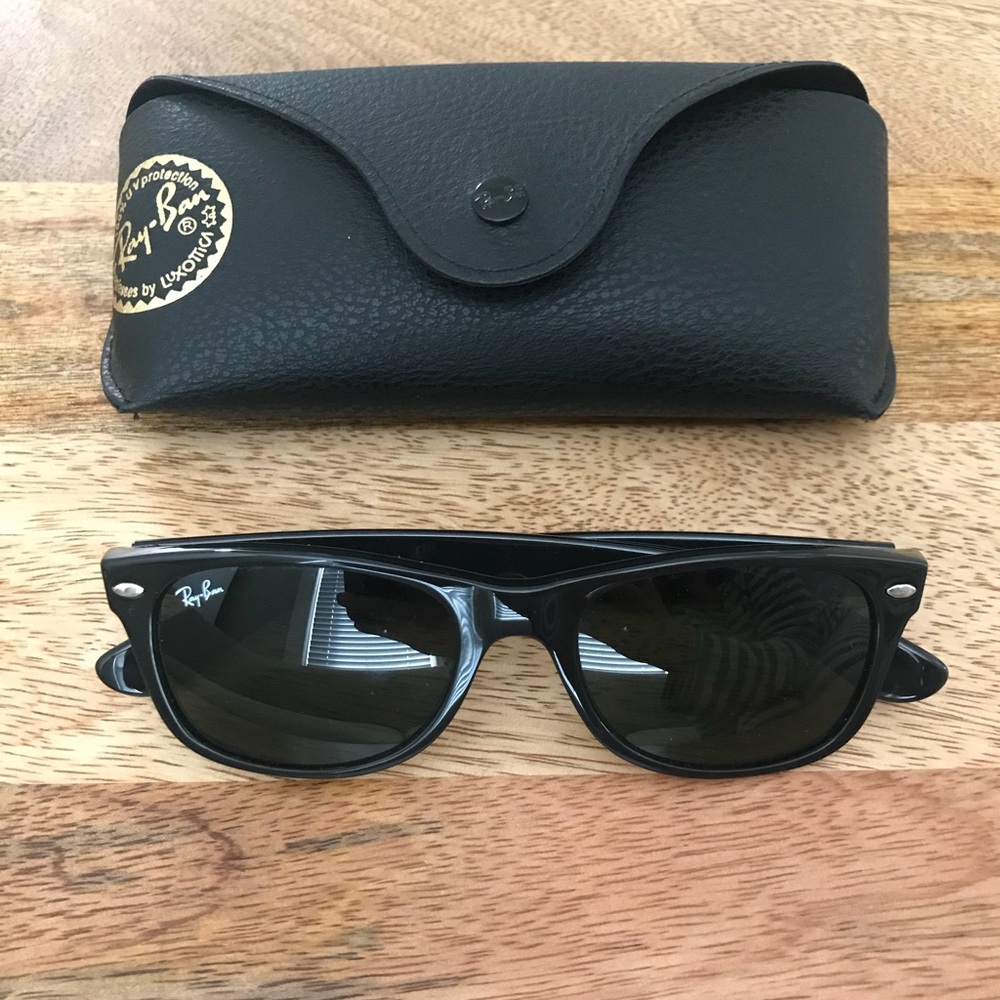 New Wayfarer classic Ray-Ban sunglasses RB2132